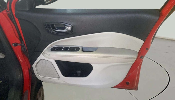 2019 Jeep Compass LIMITED PLUS PETROL AT, Petrol, Automatic, 73,048 km, Driver Side Door Panels Control