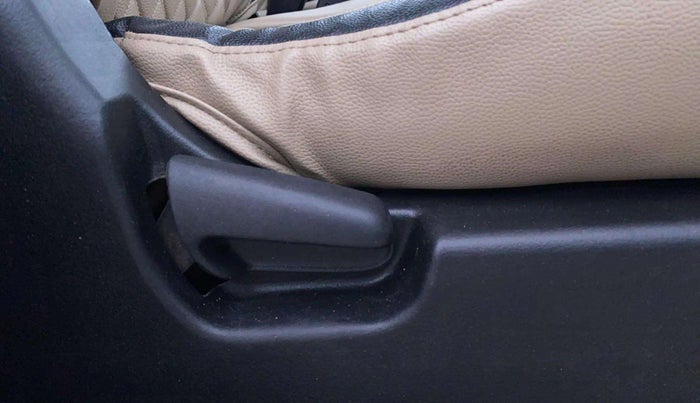 2017 Maruti Wagon R 1.0 VXI AMT, Petrol, Automatic, 56,732 km, Driver Side Adjustment Panel