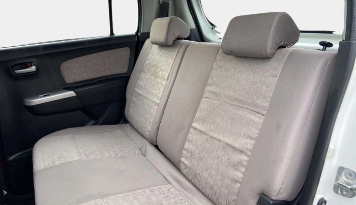 2016 Maruti Wagon R 1.0 VXI, Petrol, Manual, 33,168 km, Right Side Rear Door Cabin