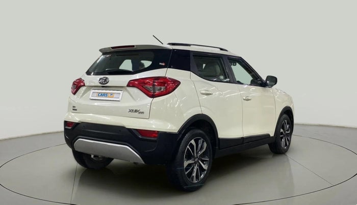 2019 Mahindra XUV300 W8 (O) 1.5 DIESEL AMT, Diesel, Automatic, 64,095 km, Right Back Diagonal