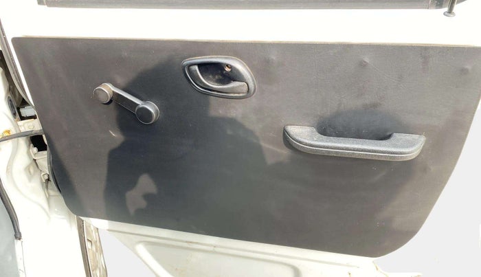 2020 Maruti Eeco 5 STR WITH A/C+HTR, CNG, Manual, 31,408 km, Driver Side Door Panels Control