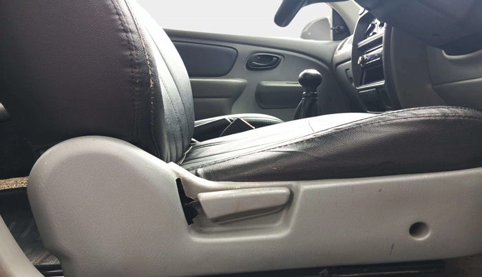 2011 Maruti Alto K10 VXI, Petrol, Manual, 68,073 km, Driver Side Adjustment Panel