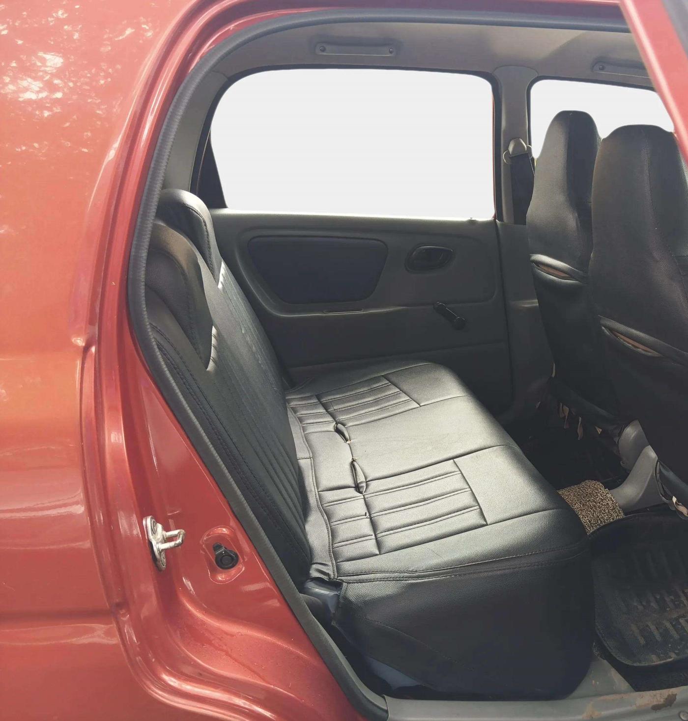 2011 Maruti Alto K10 VXI, Petrol, Manual, 68,073 km, Right Side Rear Door Cabin
