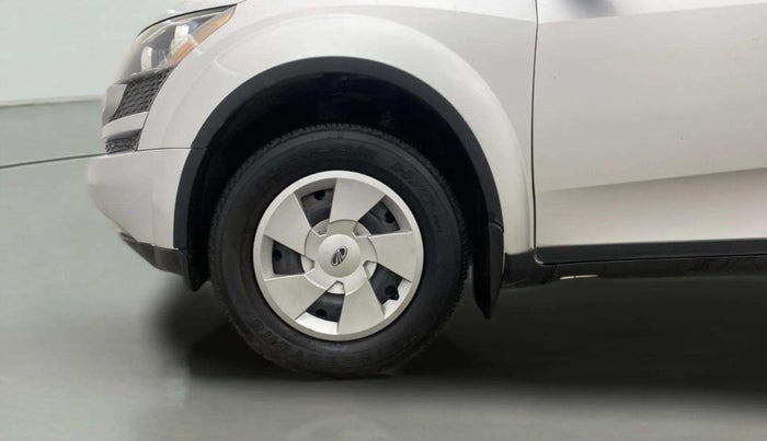 2014 Mahindra XUV500 W6, Diesel, Manual, 89,666 km, Left Front Wheel