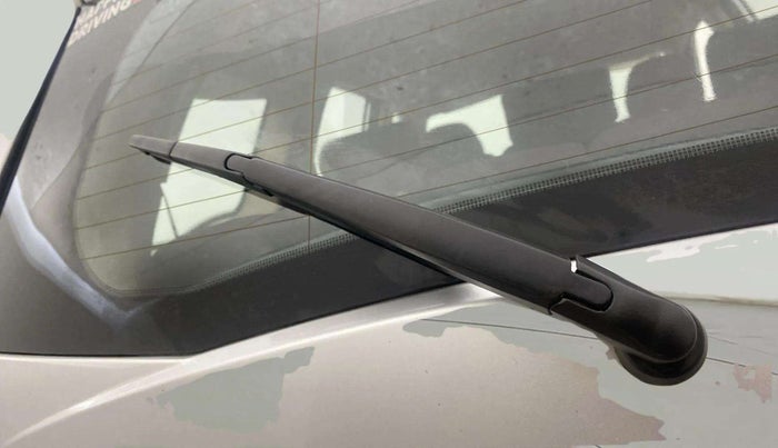 2014 Mahindra XUV500 W6, Diesel, Manual, 89,666 km, Rear Wiper