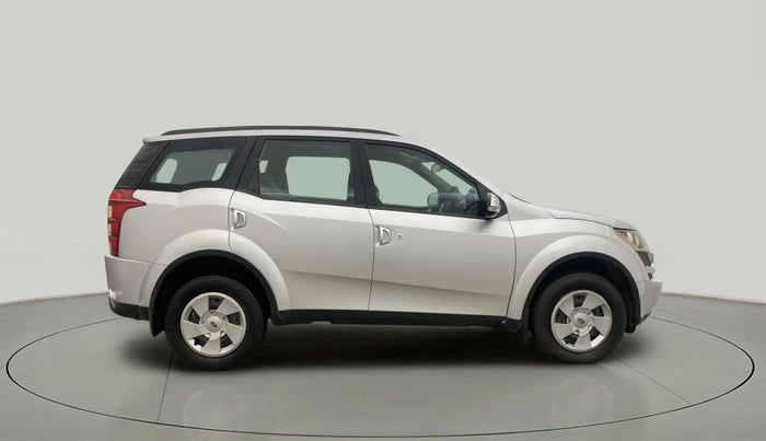 2014 Mahindra XUV500 W6, Diesel, Manual, 89,666 km, Right Side View