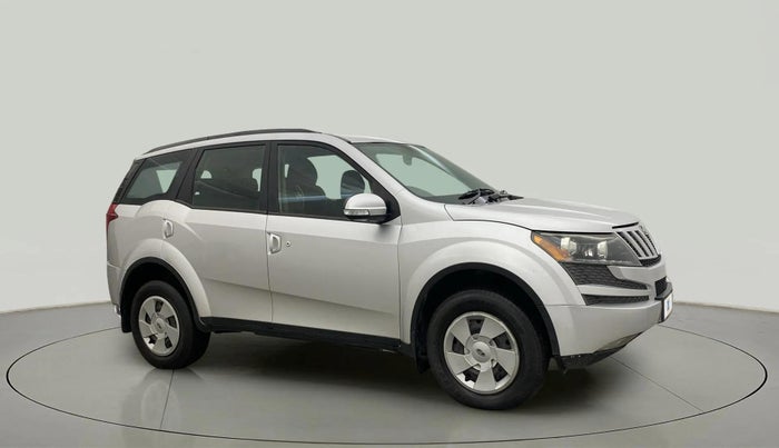 2014 Mahindra XUV500 W6, Diesel, Manual, 89,666 km, Right Front Diagonal