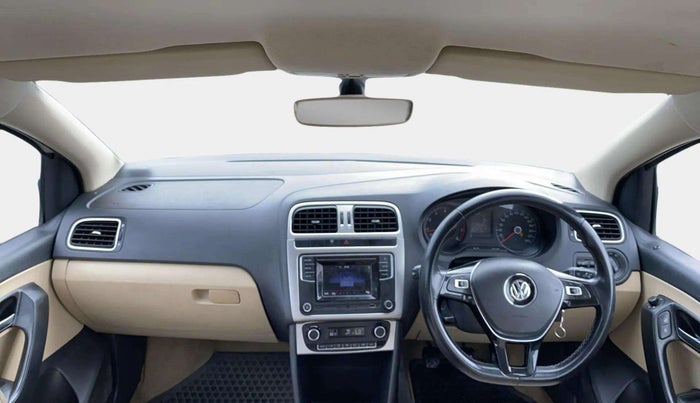 2016 Volkswagen Ameo HIGHLINE1.2L, Petrol, Manual, 1,02,682 km, Dashboard