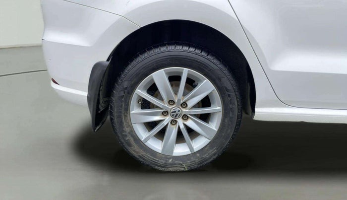 2016 Volkswagen Ameo HIGHLINE1.2L, Petrol, Manual, 1,02,682 km, Right Rear Wheel