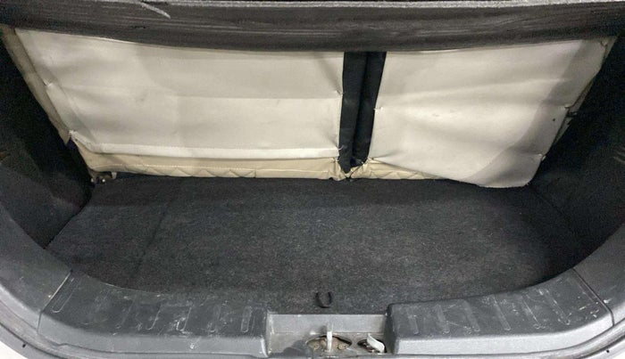 2014 Maruti Wagon R 1.0 VXI, Petrol, Manual, 55,816 km, Boot Inside