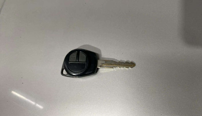 2014 Maruti Wagon R 1.0 VXI, Petrol, Manual, 55,816 km, Key Close Up