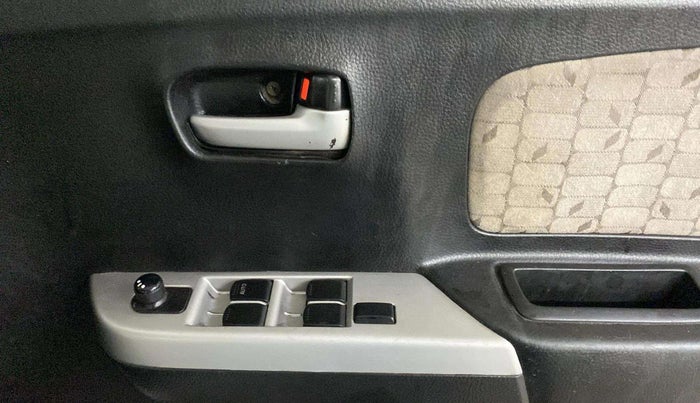 2014 Maruti Wagon R 1.0 VXI, Petrol, Manual, 55,816 km, Driver Side Door Panels Control