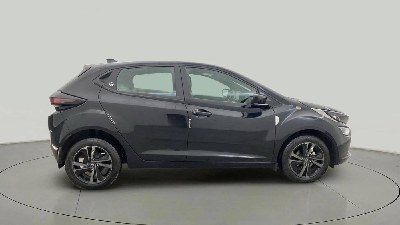 2023 Tata ALTROZ  XZA Plus Sunroof Dark Edition, Petrol, Automatic, 4,496 km, Right Side View