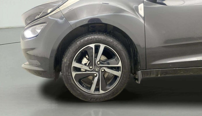 2023 Tata ALTROZ  XZA Plus Sunroof Dark Edition, Petrol, Automatic, 4,496 km, Left Front Wheel