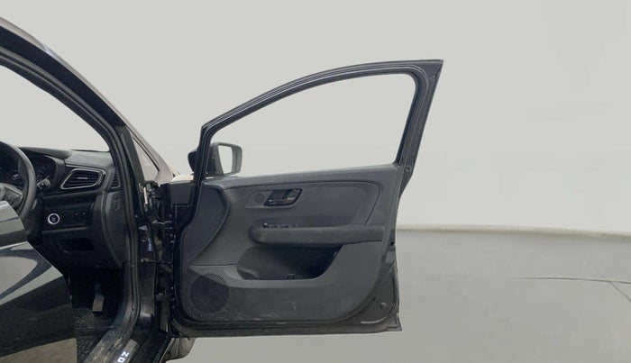 2023 Tata ALTROZ  XZA Plus Sunroof Dark Edition, Petrol, Automatic, 4,496 km, RHS Front Door