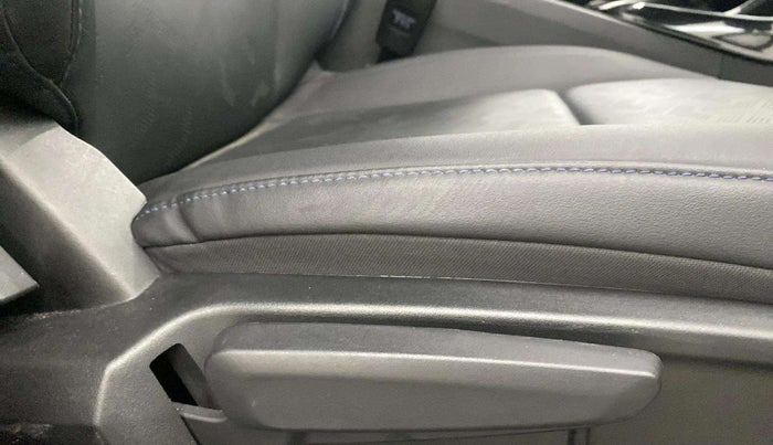 2023 Tata ALTROZ  XZA Plus Sunroof Dark Edition, Petrol, Automatic, 4,496 km, Driver Side Adjustment Panel