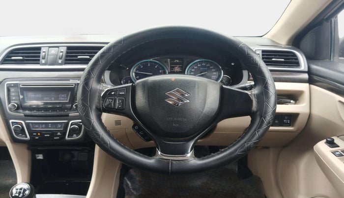 2017 Maruti Ciaz ZDI SHVS, Diesel, Manual, 77,892 km, Steering Wheel Close Up