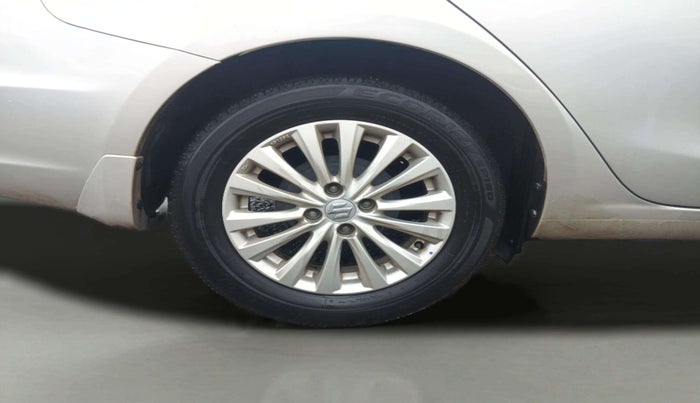 2017 Maruti Ciaz ZDI SHVS, Diesel, Manual, 77,892 km, Right Rear Wheel