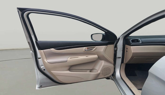 2017 Maruti Ciaz ZDI SHVS, Diesel, Manual, 77,892 km, LHS Front Door