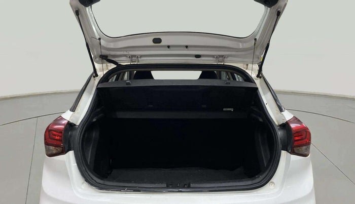 2018 Hyundai Elite i20 ASTA 1.2, Petrol, Manual, 67,874 km, Boot Inside