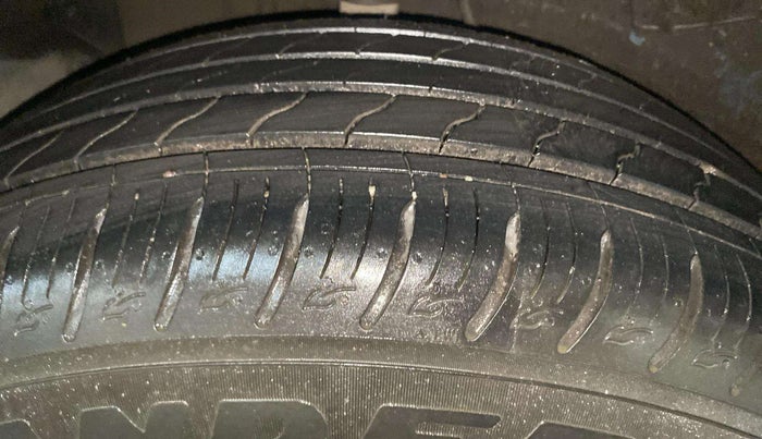 2017 Tata NEXON XZ PLUS PETROL, Petrol, Manual, 48,932 km, Right Rear Tyre Tread