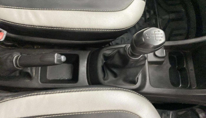 2018 Renault Kwid RXT 0.8 (O), CNG, Manual, 43,682 km, Gear Lever