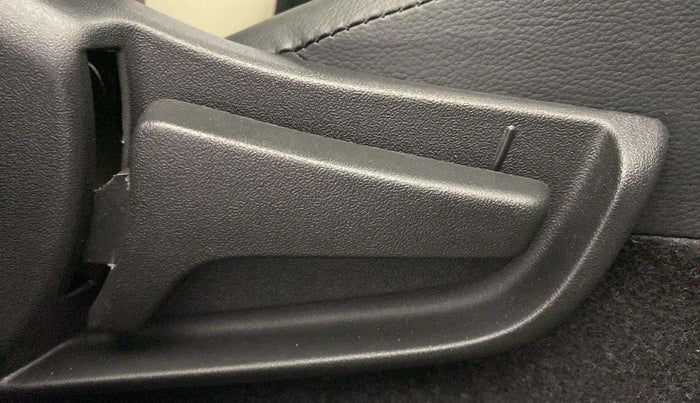 2024 Maruti Alto K10 LXi(O), Petrol, Manual, 1,079 km, Driver Side Adjustment Panel
