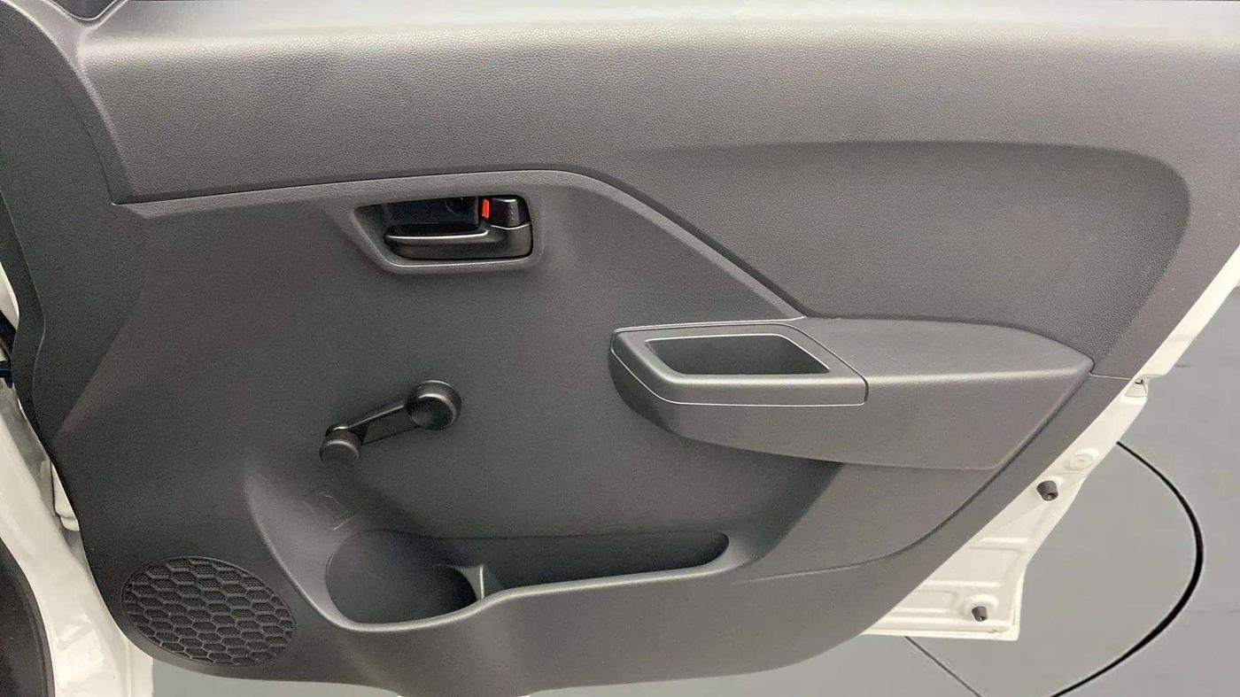 2024 Maruti Alto K10 LXi(O), Petrol, Manual, 1,086 km, Driver Side Door Panels Control