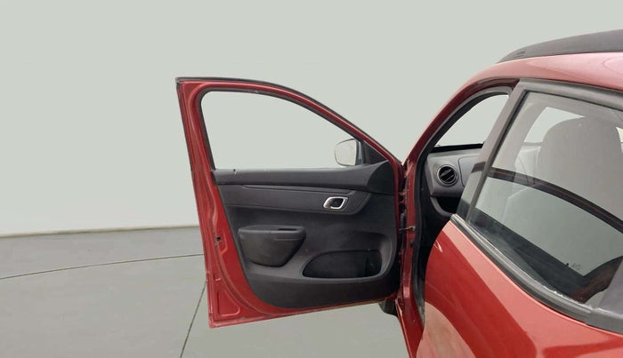 2019 Renault Kwid RXT 1.0, Petrol, Manual, 76,208 km, LHS Front Door
