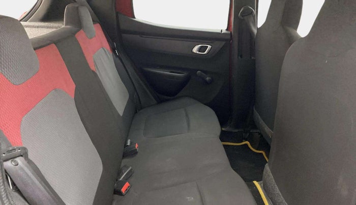 2019 Renault Kwid RXT 1.0, Petrol, Manual, 76,208 km, Right Side Rear Door Cabin