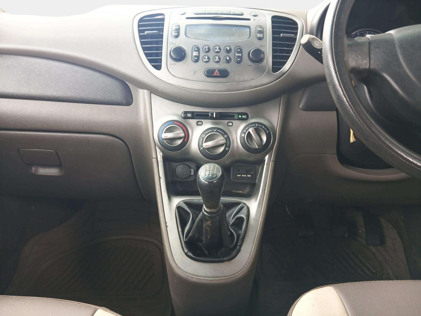 2011 Hyundai i10 SPORTZ 1.2, Petrol, Manual, 46,765 km, Air Conditioner