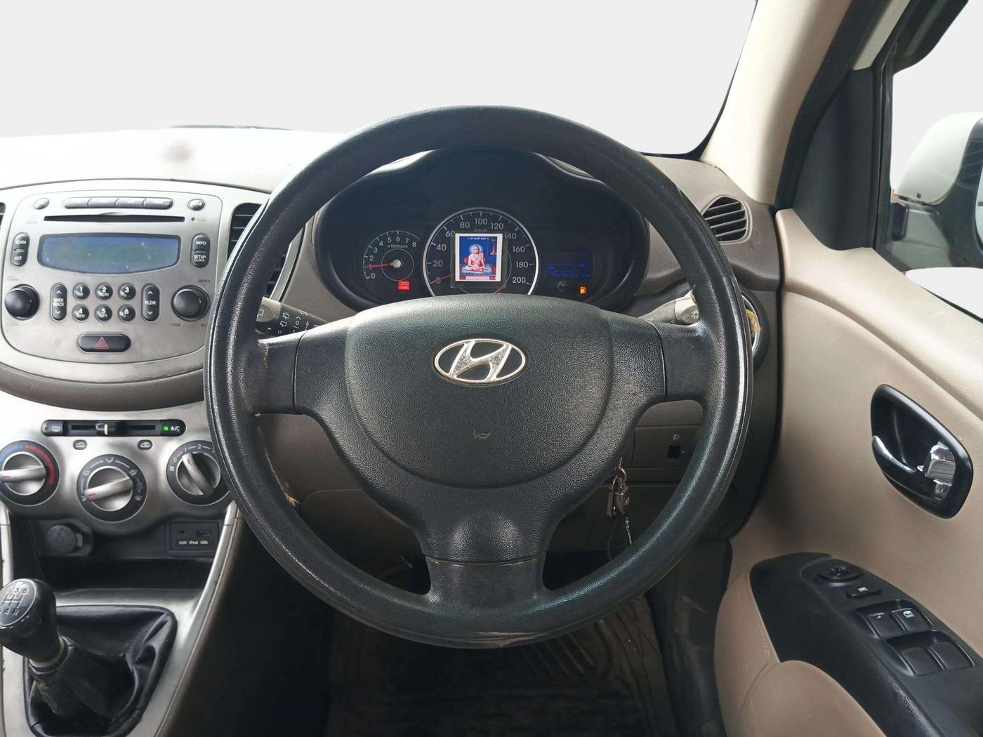 2011 Hyundai i10 SPORTZ 1.2, Petrol, Manual, 46,765 km, Steering Wheel Close Up