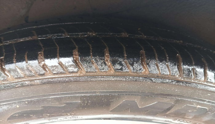2011 Hyundai i10 SPORTZ 1.2, Petrol, Manual, 46,765 km, Left Rear Tyre Tread