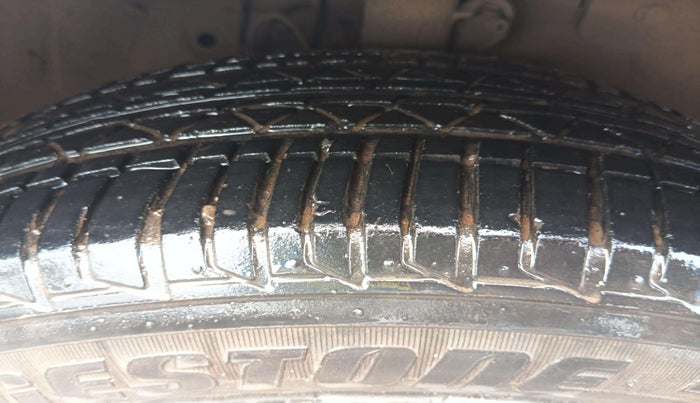 2015 Honda Amaze 1.5L I-DTEC VX, Diesel, Manual, 64,010 km, Right Front Tyre Tread