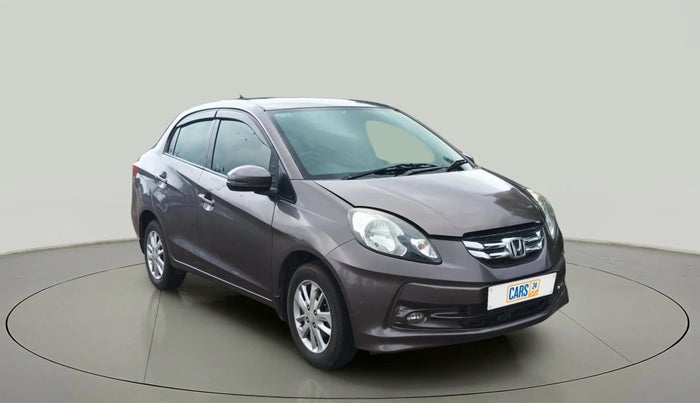 2015 Honda Amaze 1.5L I-DTEC VX, Diesel, Manual, 64,010 km, Right Front Diagonal