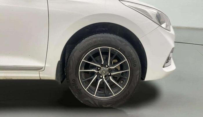 2019 Hyundai Verna 1.4 EX PETROL, CNG, Manual, 91,820 km, Right Front Wheel