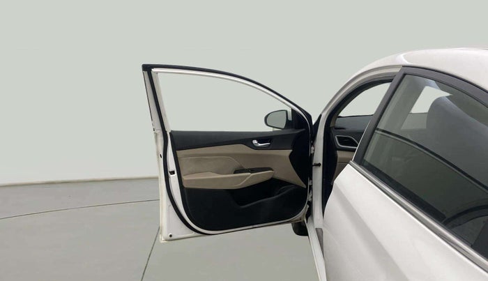 2019 Hyundai Verna 1.4 EX PETROL, CNG, Manual, 91,820 km, LHS Front Door