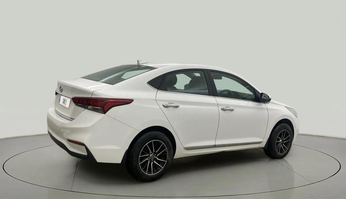 2019 Hyundai Verna 1.4 EX PETROL, CNG, Manual, 91,820 km, Right Back Diagonal