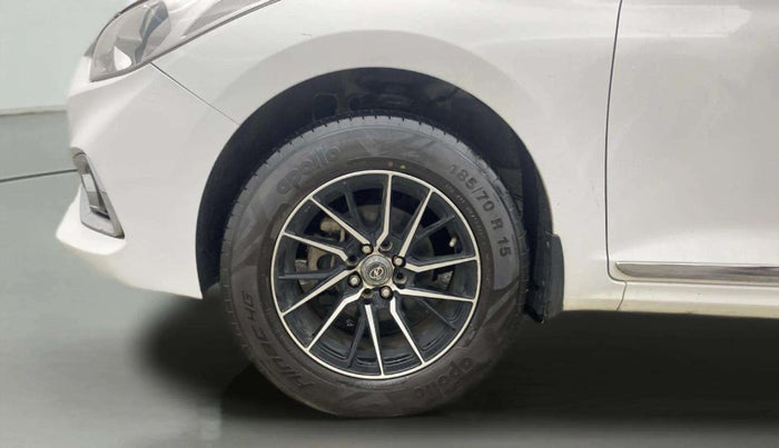 2019 Hyundai Verna 1.4 EX PETROL, CNG, Manual, 91,820 km, Left Front Wheel