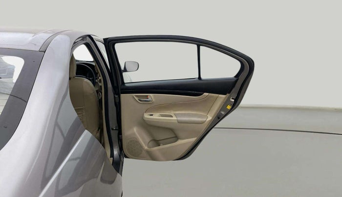 2017 Maruti Ciaz DELTA 1.4 MT PETROL, Petrol, Manual, 1,08,406 km, RHS Rear Door