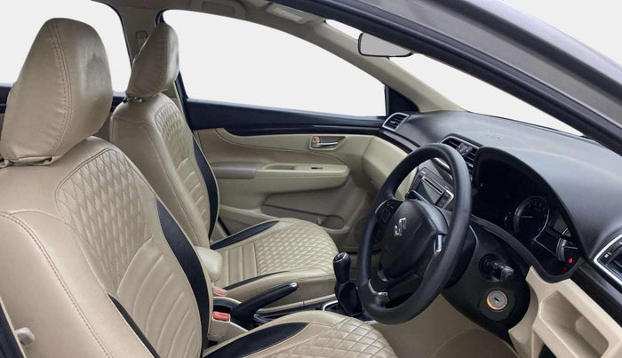 2017 Maruti Ciaz DELTA 1.4 MT PETROL, Petrol, Manual, 1,08,406 km, Right Side Front Door Cabin