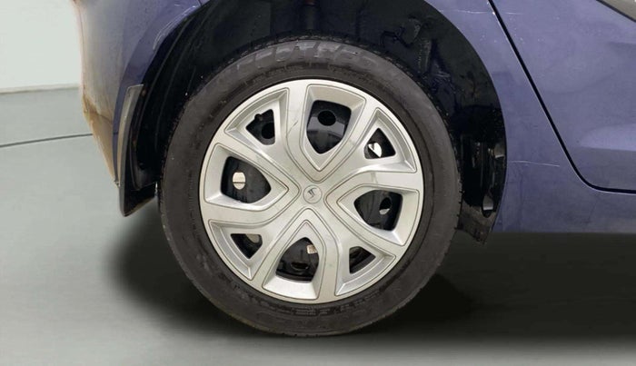 2024 Tata ALTROZ XM PLUS PETROL, Petrol, Manual, 19,571 km, Right Rear Wheel