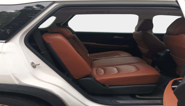 2021 MG HECTOR PLUS SELECT 2.0 DIESEL TURBO MT 7-STR, Diesel, Manual, 72,515 km, Right Side Rear Door Cabin