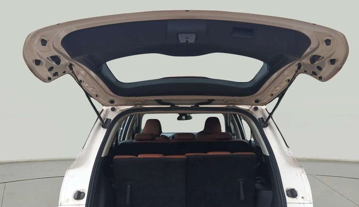 2021 MG HECTOR PLUS SELECT 2.0 DIESEL TURBO MT 7-STR, Diesel, Manual, 72,515 km, Boot Inside
