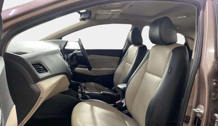 2018 Hyundai Verna 1.6 VTVT SX (O) AT, Petrol, Automatic, 51,761 km, Right Side Front Door Cabin