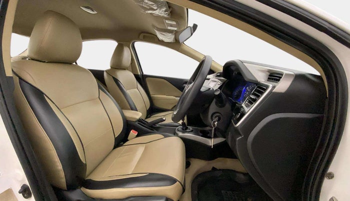 2014 Honda City 1.5L I-DTEC V, Diesel, Manual, 1,20,000 km, Right Side Front Door Cabin