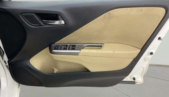2014 Honda City 1.5L I-DTEC V, Diesel, Manual, 1,20,000 km, Driver Side Door Panels Control