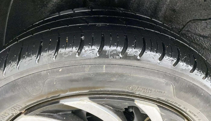 2022 Tata ALTROZ XM PLUS PETROL, Petrol, Manual, 24,189 km, Right Rear Tyre Tread