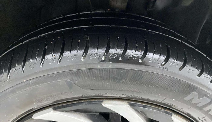 2022 Tata ALTROZ XM PLUS PETROL, Petrol, Manual, 24,189 km, Right Front Tyre Tread