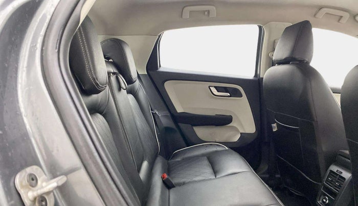 2022 Tata ALTROZ XM PLUS PETROL, Petrol, Manual, 24,189 km, Right Side Rear Door Cabin